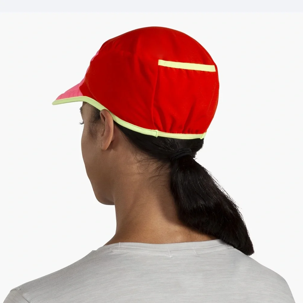 Brooks Women’s Lightweight Packable Hat NWT Cherry Tomato/Neo Pink